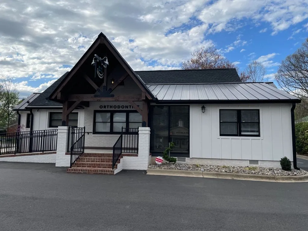 FD86620B-46F0-4D31-A2F4-8090248D82ED_1_105_c